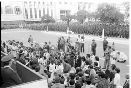 Fotografía de entrega de "Medallas de Campaña" en acto conmemorativo del 164 aniversari...