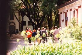 Fotografía de la inspección ocular a la Escuela de Mecánica de la Armada (ESMA)