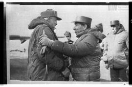 Fotografía de Mario Benjamín Menéndez y Leopoldo Fortunato Galtieri