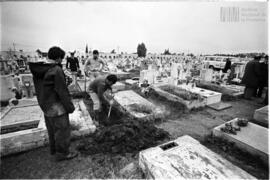 Fotografía de exhumación en el Cementerio de Ezpeleta