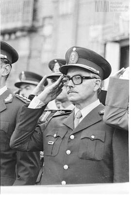 Fotografía de militar en acto conmemorativo del 164 aniversario de la Batalla de Tucumán