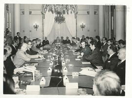 Fotografía de Héctor José Cámpora en reunión con gobernadores