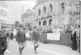 Fotografía del Presidente de facto Teniente General Jorge Rafael Videla, y el Comandante del III ...