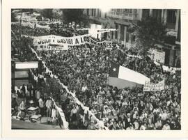 Fotografía de manifestación de Madres de Plaza de Mayo