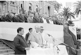 Fotografía de autoridades eclesiales en acto conmemorativo del 164 aniversario de la Batalla de T...