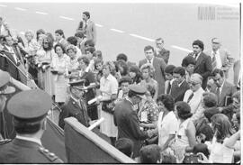 Fotografía de entrega de "Medallas de campaña" en acto conmemorativo del 164 de la Bata...