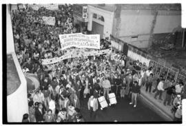 Fotografía de marcha de Madres de Plaza de Mayo
