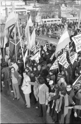 Fotografía de movilización a Ezeiza por el regreso de Juan Domingo Perón