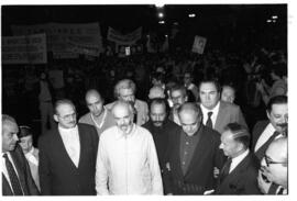 Fotografía de marcha de Madres de Plaza de Mayo