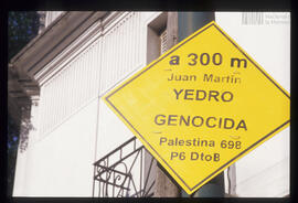 Fotografía del escrache a Juan Martín Yedro