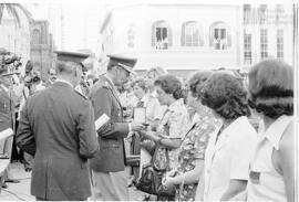 Fotografía de entrega de "Medallas de Campaña" en acto conmemorativo del 164 aniversari...
