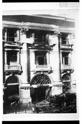 Fotografía de la casa del Pueblo luego del incendio