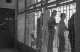 Fotografía de jóvenes  detenidos en un pabellón de la cárcel de Villa Devoto