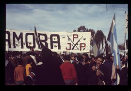Fotografía de la movilizacion popular por el regreso al país de Juan Domingo Perón
