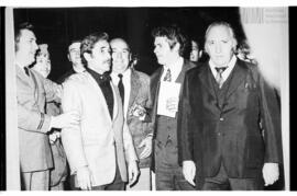 Fotografía de los sindicalistas Rucci y Lorenzo Miguel en el regreso de Juan Domingo Perón