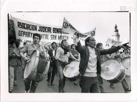 Fotografía de empleados judiciales