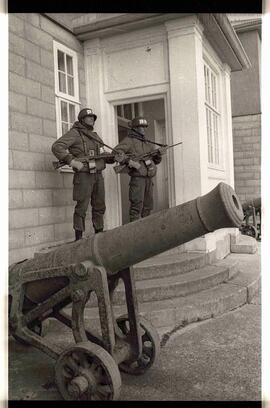 Fotografía del desembarco Argentino en el marco de la guerra de Malvinas