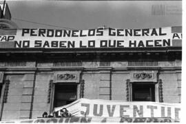Fotografía de la movilización popular de desagravio a Juan Domingo Perón